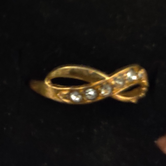 Ring - Picture 1 of 1